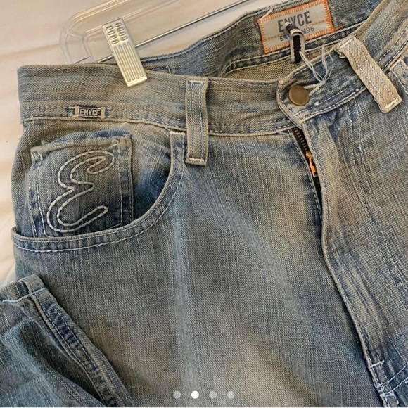 VINTAGE ENYCE Acid Wash Embroidered Jeans - Picture 3 of 3
